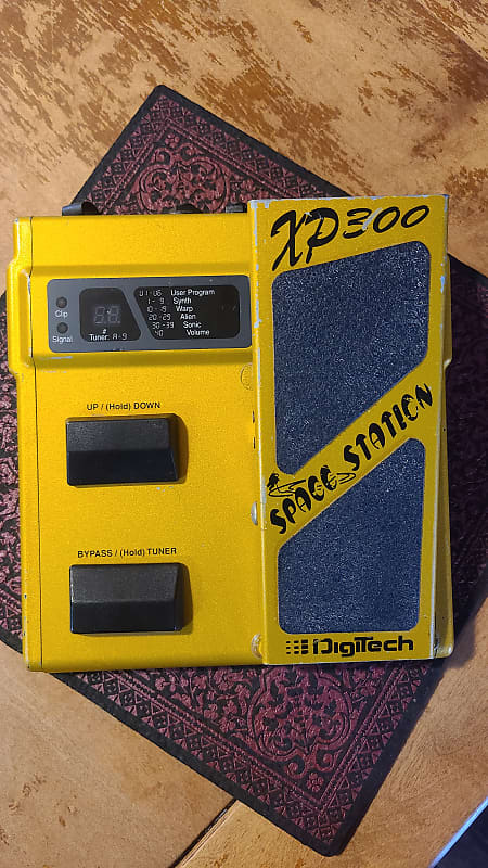 DigiTech Space Station XP300 1990s - Yellow