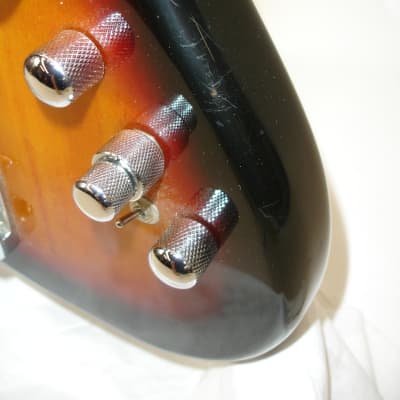 2015 Squier Deluxe Active Jazz Bass IV, 3-Color Sunburst image 4
