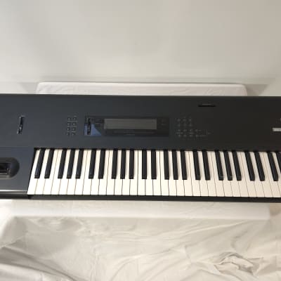 Korg M1 61-Key Synth Music Workstation 1990s - Black