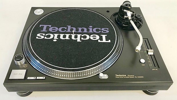 Technics SL-1200 MK6 Turntable in Excellent Condition