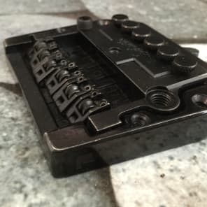 Schaller flat mount locking trem black Reverb