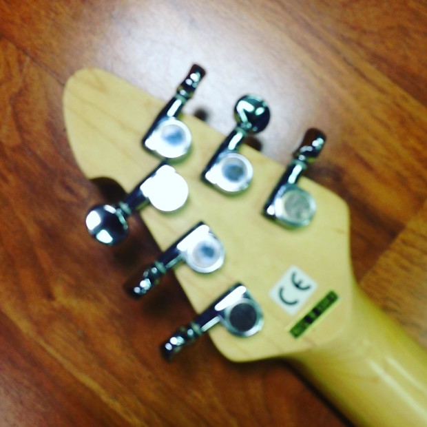 Explore the Raptor® Series - Peavey Electronics Corporation