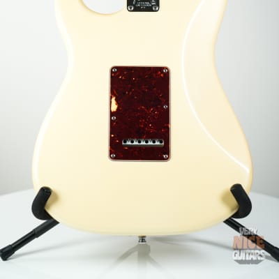 Fender American Deluxe Stratocaster with Rosewood Fretboard and SS frets 2009 Olympic Pearl image 14