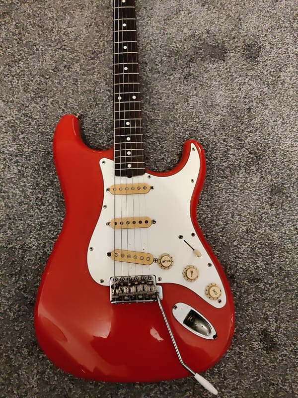 Fender Squier Stratocaster 80s Fuji-gen truss rod at heel
