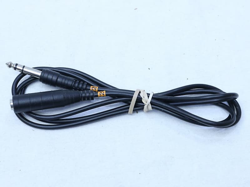 Roland Male / Female Stereo (TRS) 5' Patch Cable Cables Wire Wires Cords 1/4" image 1