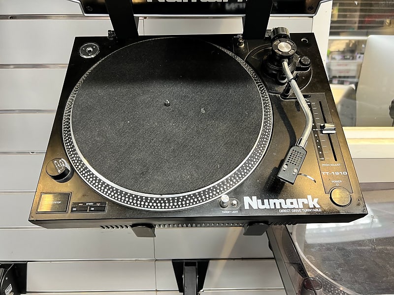 ターンテーブル Numark TT-1910 (動作品） - メルカリ