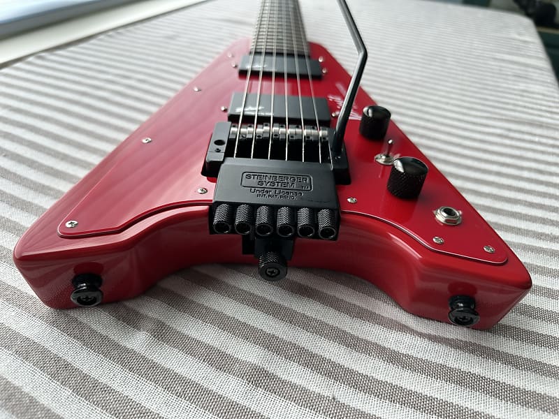 Steinberger SPIRIT GP-2R headless guitar, vintage Mini-V Steinberger SPIRIT GP-2R headless guitar, vintage Mini-V