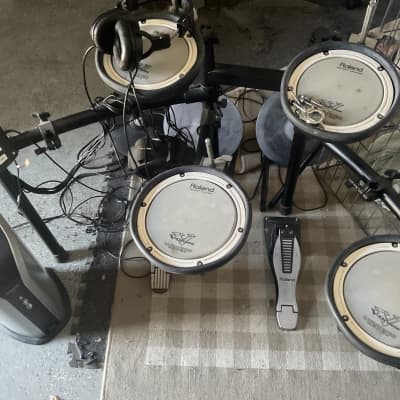 Roland TD-11KV V-Drum Kit with Mesh Pads 2010s - Black