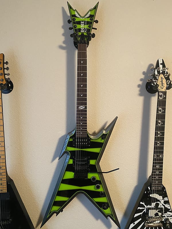 Dean Razorback DB Bumblebee Firefly Graphic | Reverb