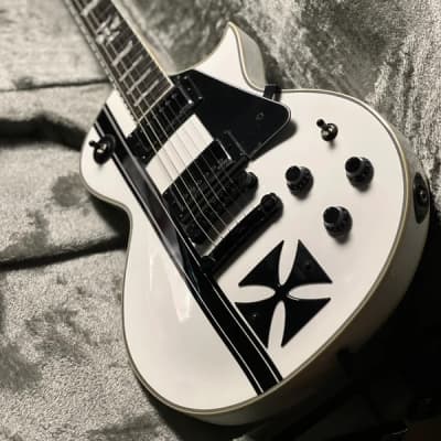hirocari様 ESP LTD Iron Cross James Hetfield Signature Guitar w