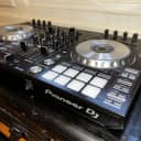 Pioneer DDJ-SR2 Portable 2-channel Controller for Serato DJ 2010s - Black