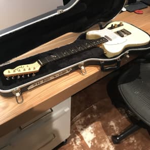 Fender Custom Telecaster 1999 MIJ Vintage White and Gold Fender Custom Telecaster 1999 MIJ Vintage White and Gold