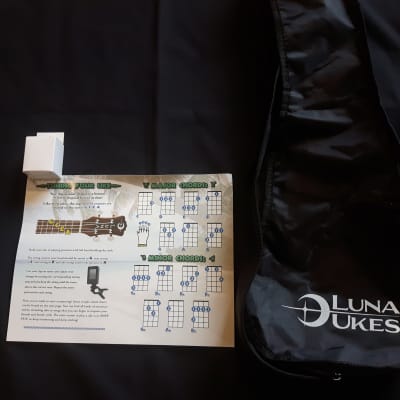 New Luna VMC Concert Ukulele Pack W/ Bag, Tuner+ Chord Chart image 8