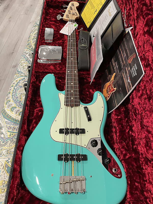 Fender Custom Shop '64 Jazz Bass NOS | Reverb Canada