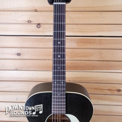 Martin 000-17 Acoustic/Electric Guitar with Martin Softshell Case - Black Smoke image 4