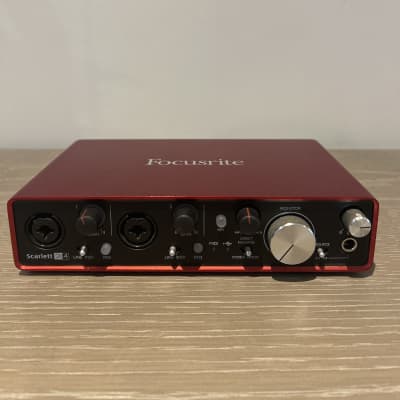 Focusrite Scarlett 2i4 2nd Gen USB Audio Interface | Reverb UK