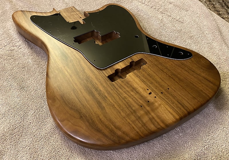 Jaguar bass deals body