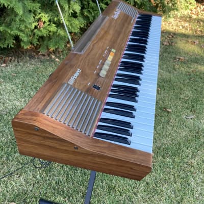 Roland Piano Plus 70 - Roland Electronic Piano HP-70 - YouTube