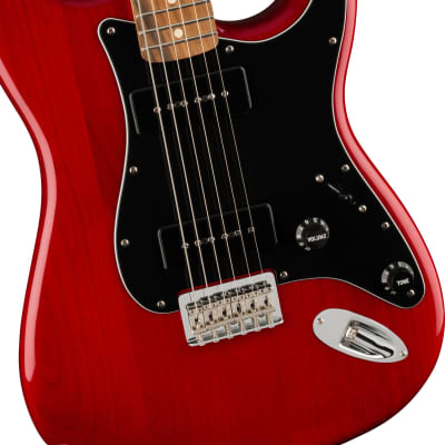 Fender Noventa Stratocaster, Pau Ferro Fingerboard, Crimson Red Transparent image 4