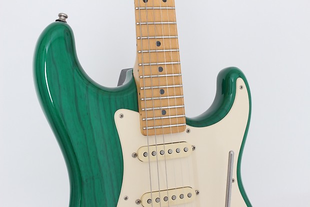 完璧ストラト∼超絶レア/G&L Legacy USA リアハム グリーン sddefault.jpg