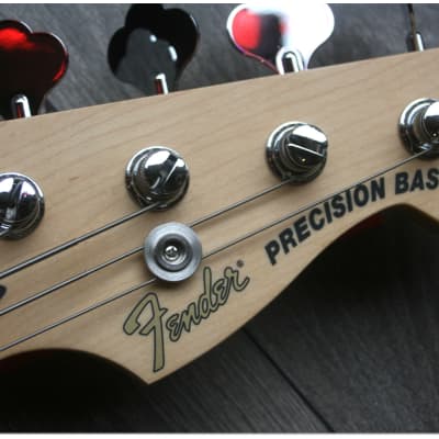 Fender "Limited Edition Precision Bass in Buttercream" GIGBAG imagen 2