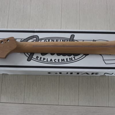 Fender 099-0403-920 Roasted Maple Stratocaster Neck, 22-Fret - Pau Ferro (B-Stock) image 4