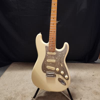 Partscaster Stratocaster 2000s - White image 1
