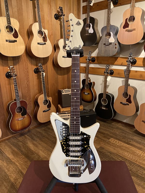 Pyramid MIJ Electric Mid-Late 60's | Reverb