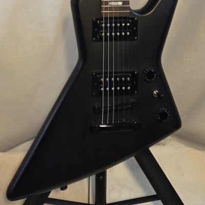 エピフォン Explorer GT Worn Black Epiphone Epiphone Explorer GT Worn Black | Reverb