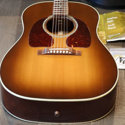 2007 Gibson Custom Shop Ren Ferguson Masterbuild J-45 Quilted Mahogany Custom Acoustic/ Electric Guitar Honey Burst w/ Double Pickguard + COA OHSC image 2