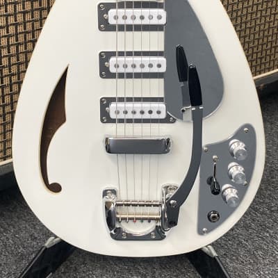 Guitarworks Phantom Teardrop - White for sale