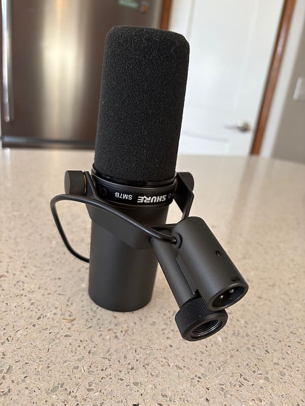 Shure SM7B Cardioid Dynamic Microphone | Reverb Canada Shure SM7B Cardioid Dynamic Microphone | Reverb Canada