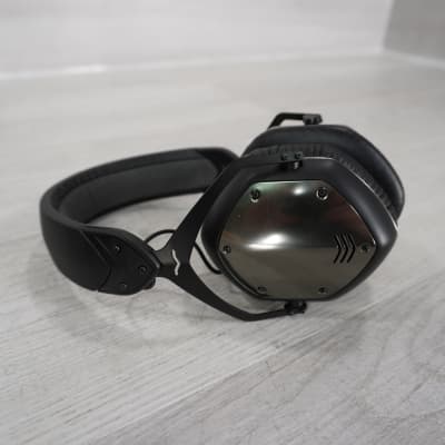 V-Moda Crossfade Wireless Over-Ear Headphone, Phantom Chrome (Used