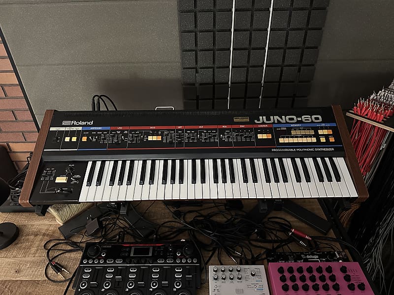 Roland Juno-60 perfect technical condition, after pro service image 1