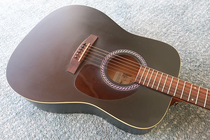 Art & Lutherie Black Wild Cherry 2000s Acoustic Guitar Rare