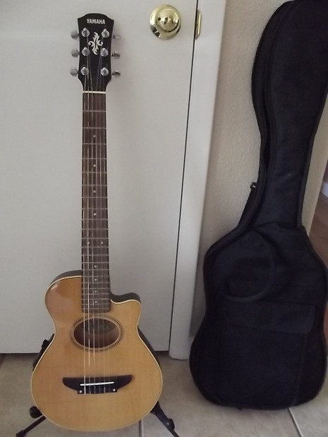 YAMAHA APXT-1N Cut Out Acoustic / Electric Guitar / Soft