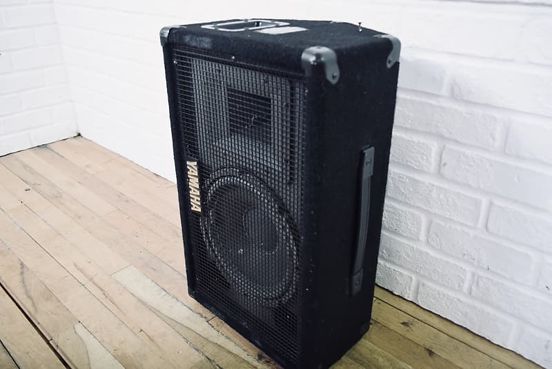 Yamaha SM101V Passive Speaker in good condition (church Yamaha SM101V Passive Speaker in good condition (church