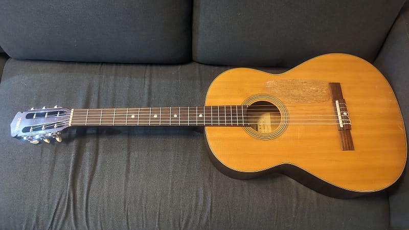 1968 Yamaha No. S-77 Classical Acoustic Guitar Natural