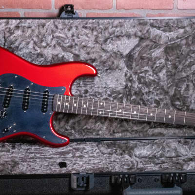 Fender Limited American Professional Stratocaster Candy Apple Red 2019 Diablo Guitars + Case image 2