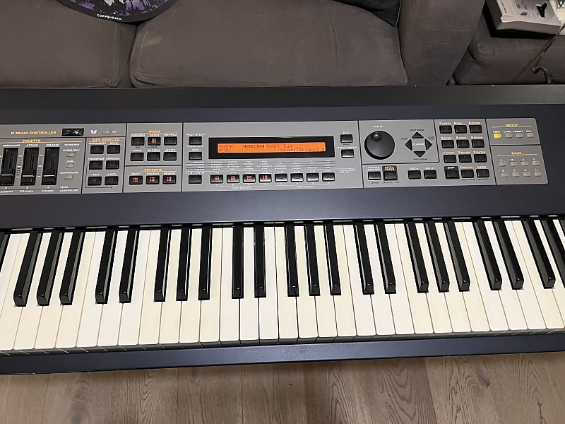 Roland XV-88 128-Voice 88-Key Expandable Digital Synthesizer - home studio use only, never gigged image 1