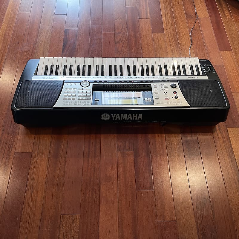 Yamaha PSR-740 Professional Workstation Arranger Keyboard | Reverb