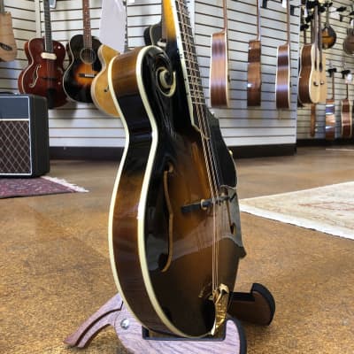 Gold Tone Mastertone GM-70+ F-Style All-Solid Mandolin High Gloss Tobacco Sunburst image 2