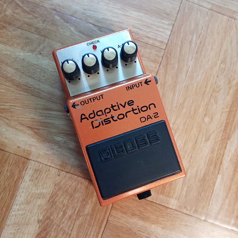 Boss DA-2 Adaptive Distortion