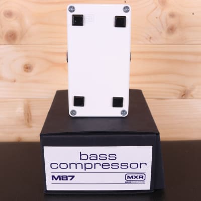 MXR M87 Bass Compressor - Bass Guitar Effect Pedal image 2