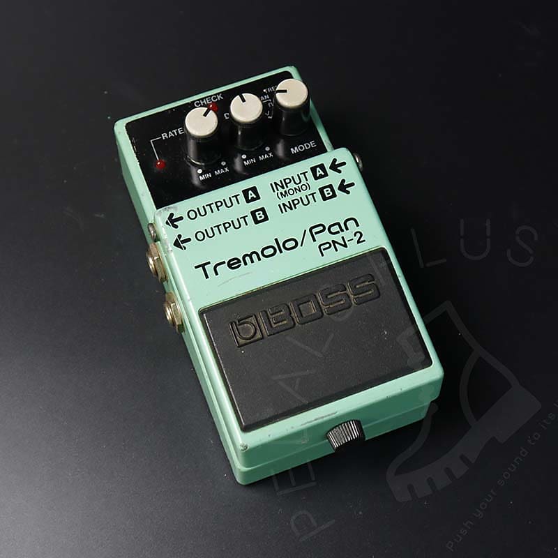 T*h様 BOSS Tremolo/Pan PN-2 美品 T*h様 BOSS Tremolo/Pan PN-2 美品
