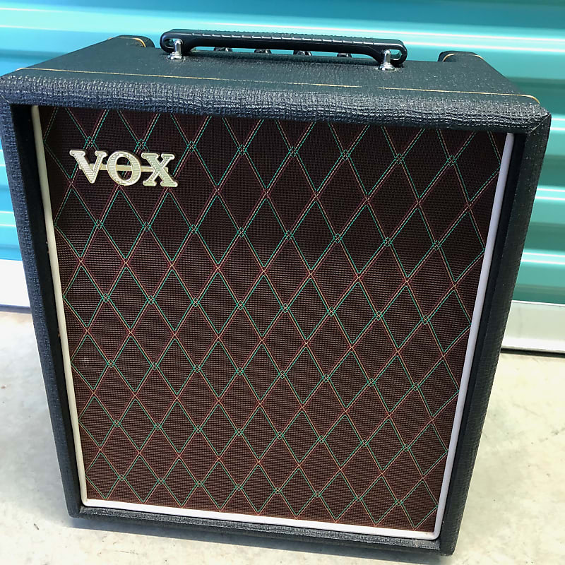 Vox T-15 Bass Combo Amplifier