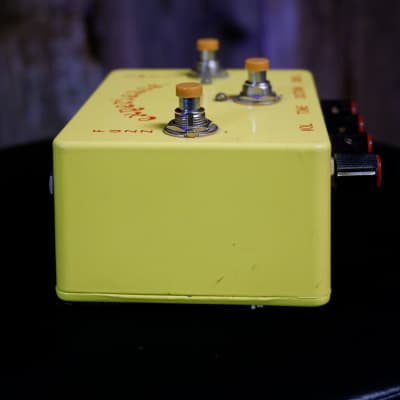 エクスペリエンスファズ Prescription Electronics Experience Fuzz - Yellow | Reverb
