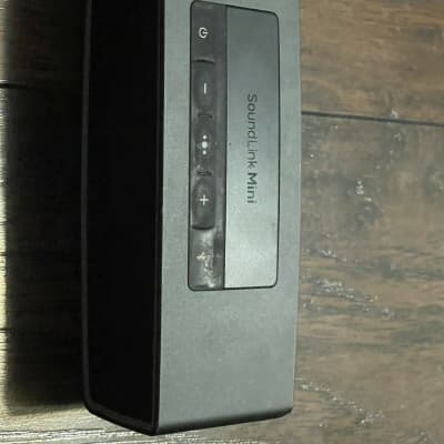 Bose  SoundLink Mini Black Portable Bluetooth Speaker Black Used Very Good Tested Work image 1