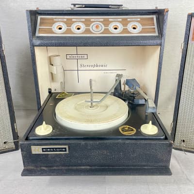 Yamaha Electone Deluxe Stereophonic Portable Record Player Turntable Phonograph 1967 image 2