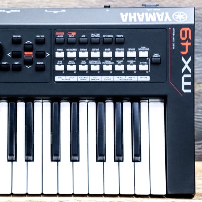 Yamaha MX49 BK Music Synthesizer 49-Key Lightweight Digital Keyboard Synthesizer